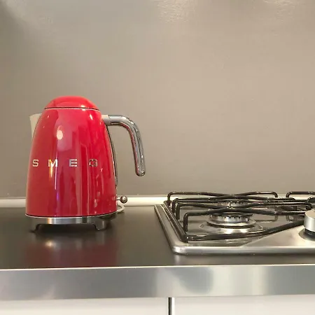 Smart House Centro アパート ボローニャ